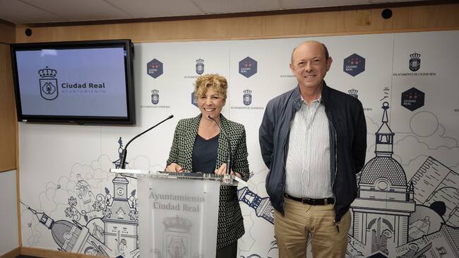 Representantes institucionales en una rueda de prensa del Ayuntamiento de Ciudad Real.